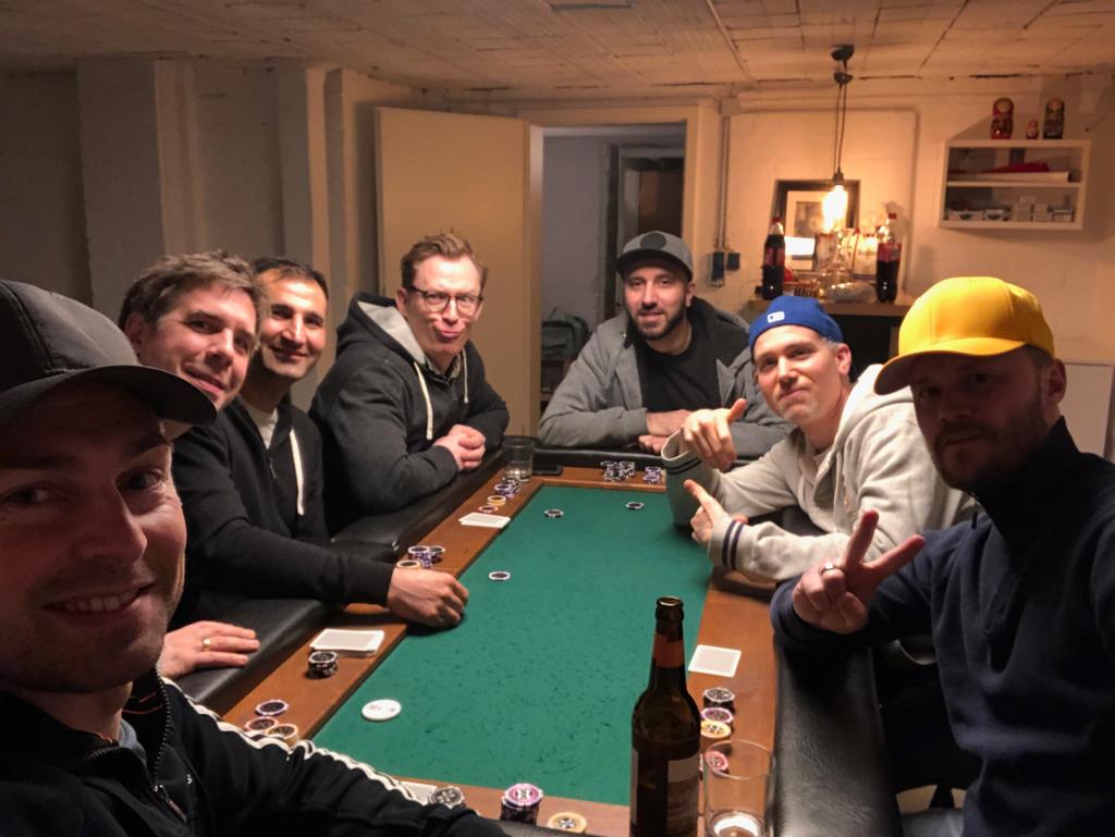 Sieben Mann, sieben Stunden